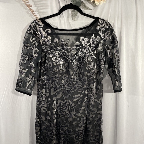 NWT $538 La Femme [ 8 ] Burnout‎ Velvet Column Gown in Black/Gunmetal - Picture 9 of 14